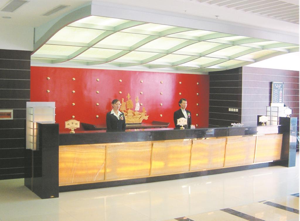 Datong Hongqi Grand Hotel Exterior foto